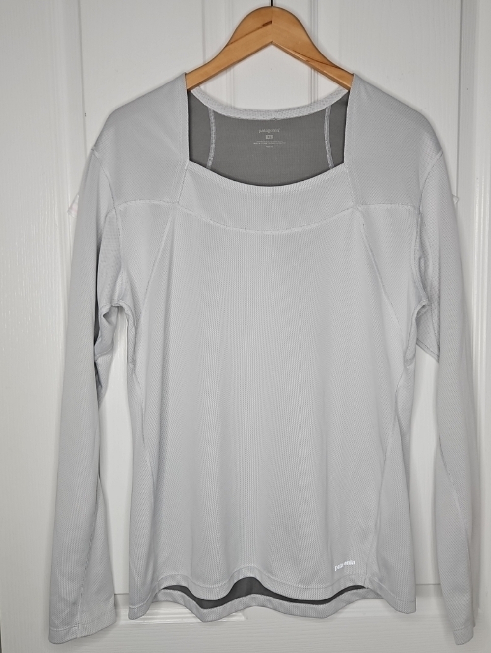 Patagonia Womens Sunshade Crew Top XL Long Sleeve UPF 45 Light Gray Runshade